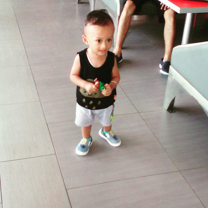 Bagi duit om... <a href="/jarangmandi_/">Yayan Abdullah</a>