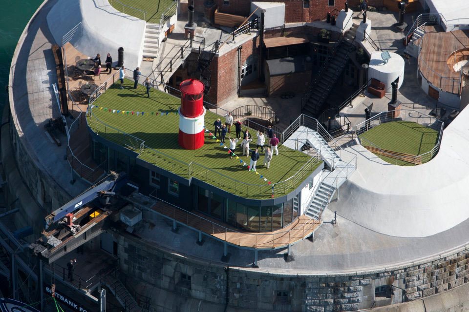 7Magazine_AD's tweet photo. Spitbank Fort_When a military fortress transforms itself into a #luxury #hotel. #SaveTheDate #7Magazine03 #magazine https://t.co/clPeWK3oAW