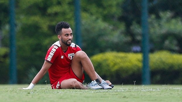 'Completamente comprometido', Wesley aceita críticas: 'Cobram porque tenho qualidade'
es.pn/1MCsFDe