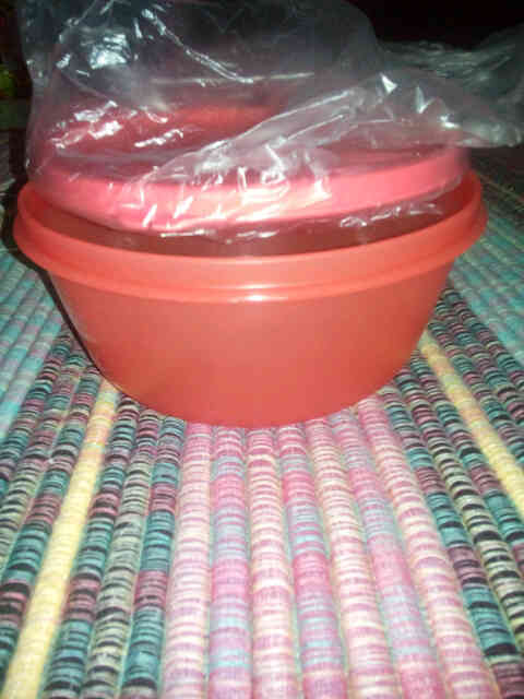 MomentYulia's tweet photo. Twinkle bowl @80rb #tupperwaremurah #tupperware minat invite 238F9A74 https://t.co/RQCLBy5FHq