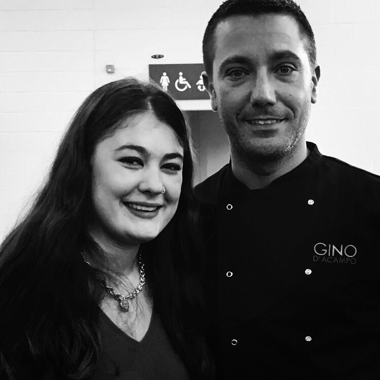 Lovely seeing <a href="/Ginofantastico/">Gino D'Acampo</a> at the <a href="/ideal_home_show/">Ideal Home Show</a>