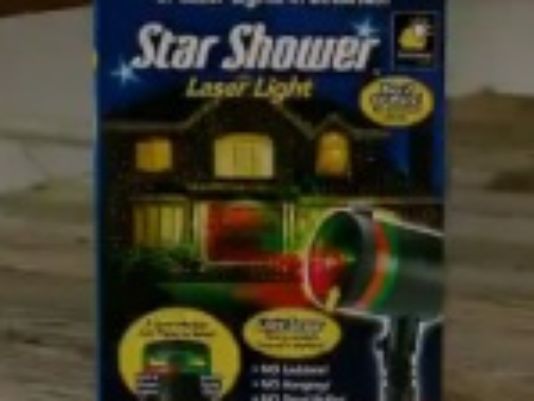 dickinsonliv's tweet image. No ladder, now wires, just #Christmas lights... #StarShower  #2Test. WATCH: on.wfmy.com/1Yuacy5