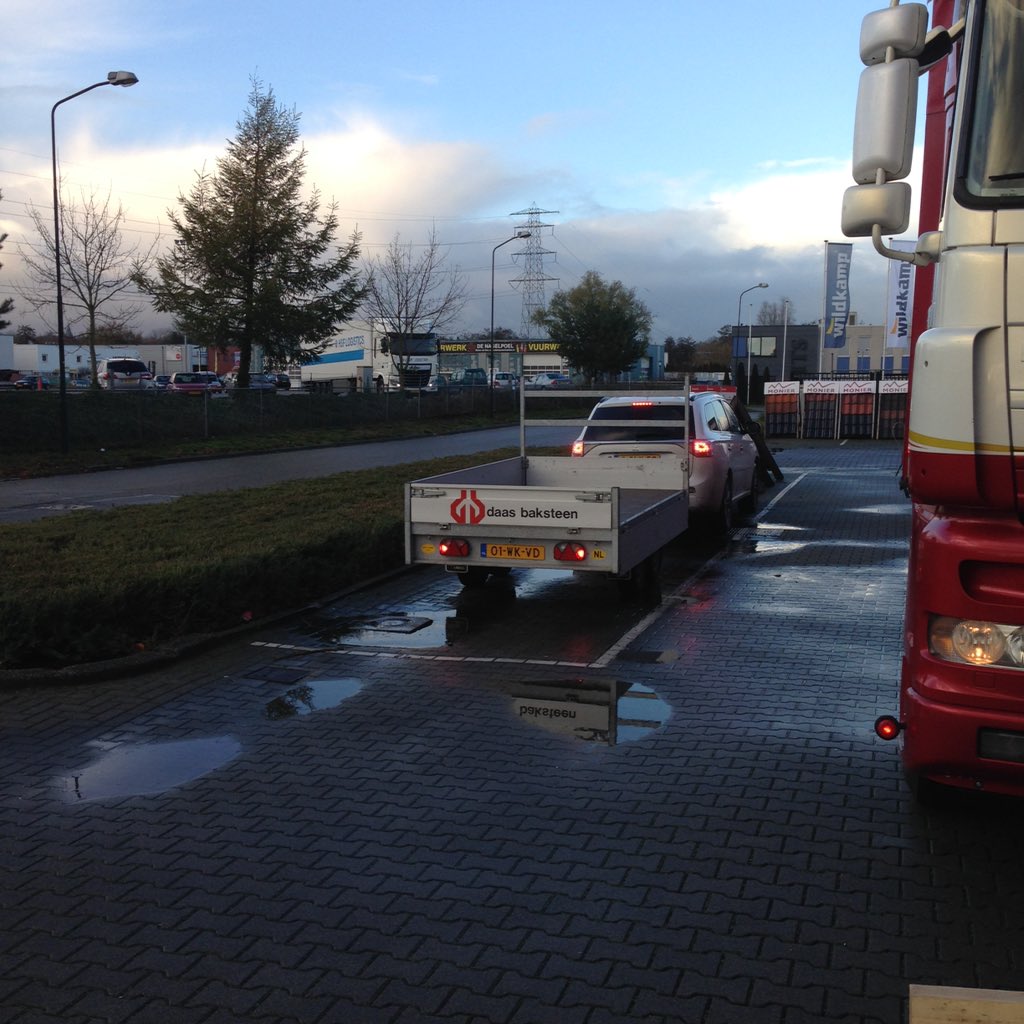 Showroom <a href="/RKB_Apeldoorn/">RKB Apeldoorn</a>  bijna weer up-to-date met laatste sorteringen van @DaasBaksteen <a href="/ArievanZadelhof/">Arie van Zadelhoff</a> #service