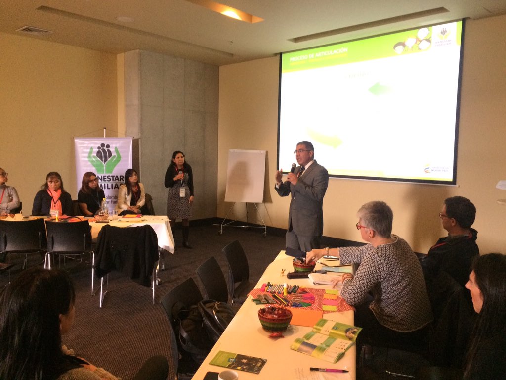 somosmas's tweet photo. Encuentro con Dir Misionales, Estratégicas y de Apoyo de @ICBFColombia Proceso de Articulación entre las Direcciones https://t.co/3I5XDR9dCU
