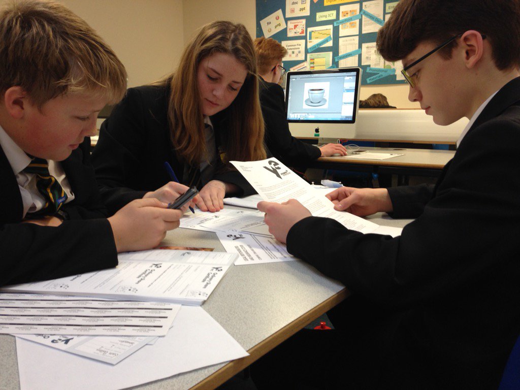 doodle_idsall's tweet photo. Working hard towards our first trade fair 😆 https://t.co/PgR5oCmnPe
