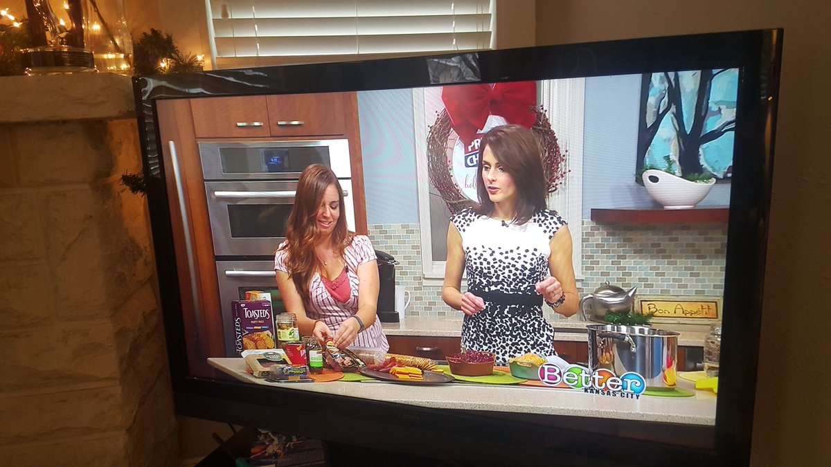 lifewithfour's tweet image. Nice #FreshDish blog plug on @BetterKC this AM.  Nicely done @Jbjorgaard