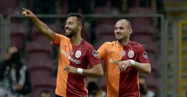 ozgurdusuncefan's tweet photo. A. MADRİD- G.SARAY (CANLI ANLATIM)
https://t.co/UYRYO0Fv4F  Özgür Düşünce Resmi FAN Hesabı @ozgurdusuncefan https://t.co/eQv7Fixlkx