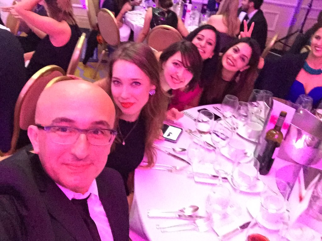 oscar_romero50's tweet photo. @SMGSocialAds  #smbuzzawards https://t.co/wgyeIFuCcZ