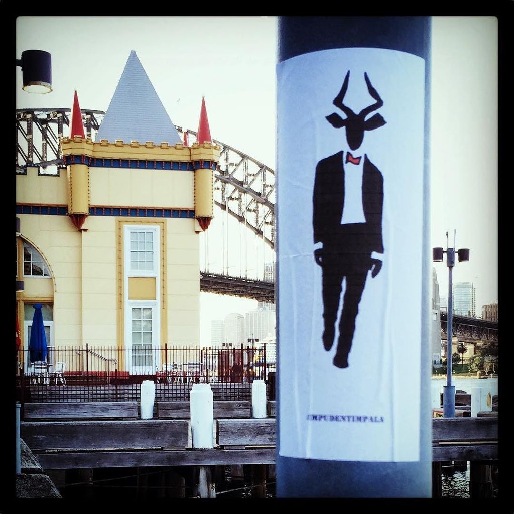 StArtEverywhere's tweet photo. #impudentimpala #dapperanimal #streetart #streetartist #sydney #sydneystreetart #streetartsydney #pasteup #sticker … https://t.co/H1699k9Os2