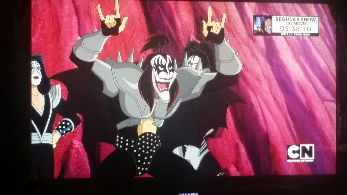 bss2692's tweet photo. @JennJacques @Iheartrescuedog i ate CapnCrunch and watched ScoobyDoo(feat KISS) with my doggie.
#NotAshamed
#Iam42. https://t.co/dYWwuMymZY