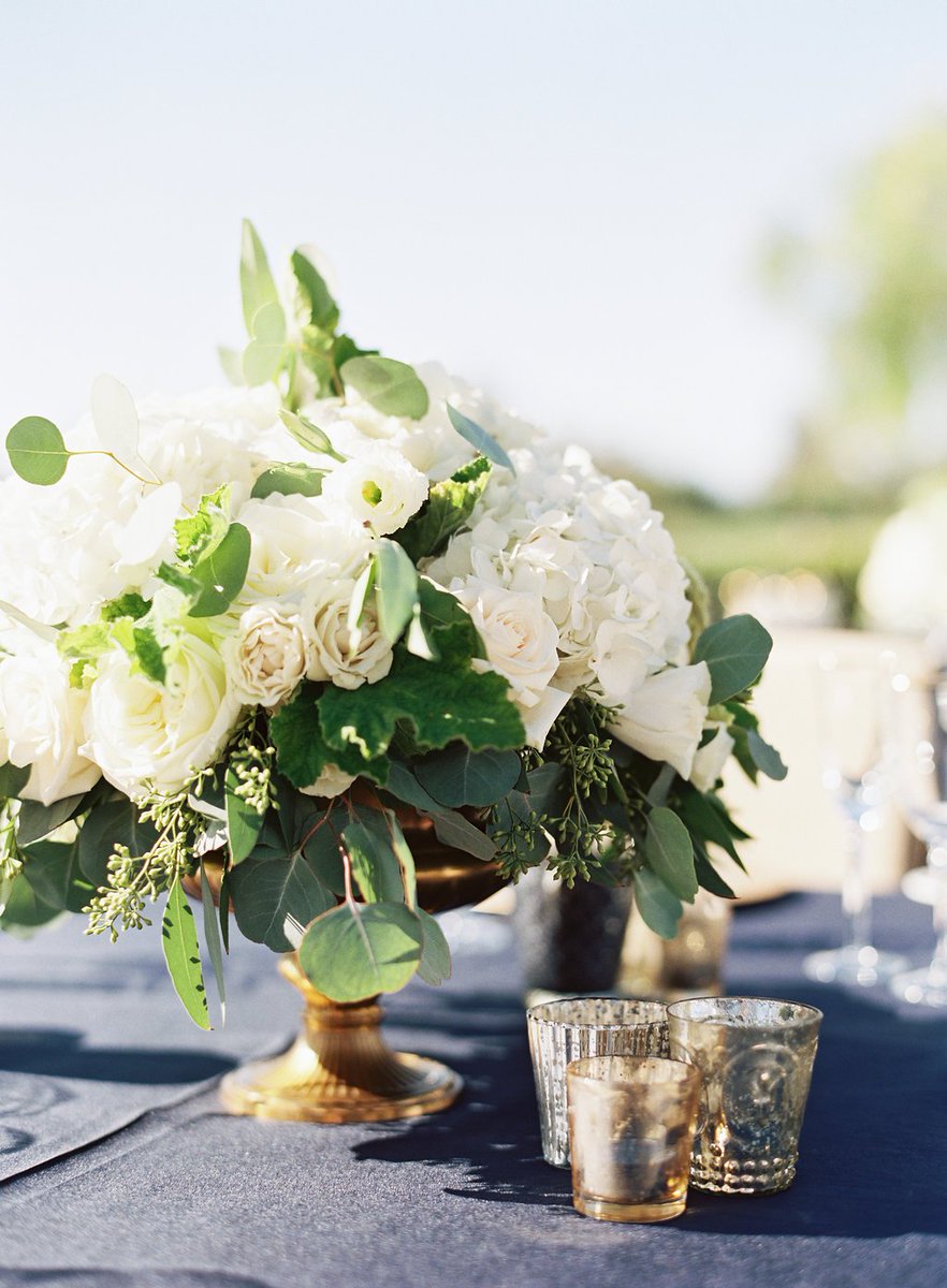 FloralOccasions's tweet photo. Love these centerpieces from Kortney &amp; Wesley's big day! https://t.co/CLSFmWnFnn