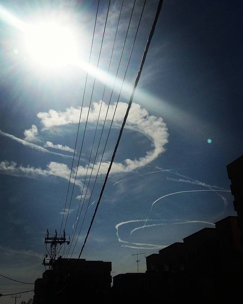 scia_chimica's tweet photo. #chemtrails #Israel #beer7 #beersheva #weathermanipulation #weatherengineering #iluminati … https://t.co/YlnOGXcB72 https://t.co/59NPzUkjYR