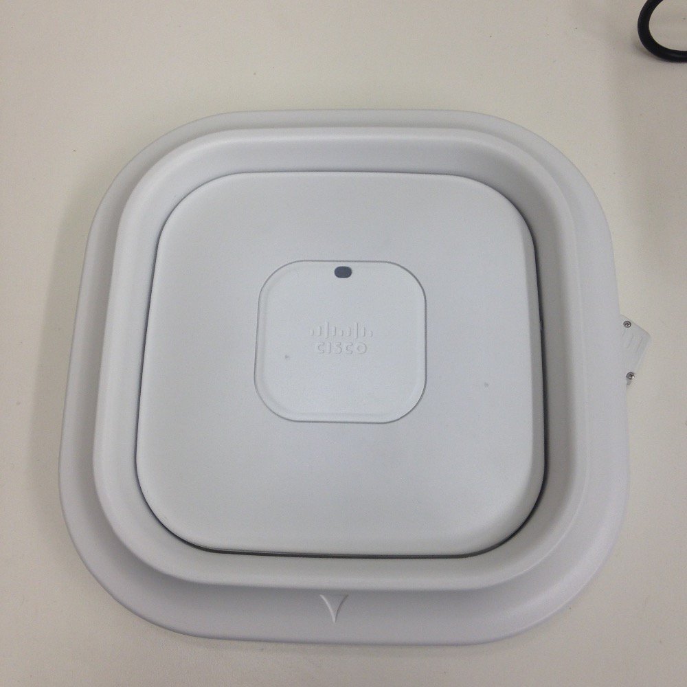 WitechSolutions's tweet photo. The unbloxing of the Cisco halo module for Location Services #Cisco #wireless #witechsolutions https://t.co/4nLgvekGQL
