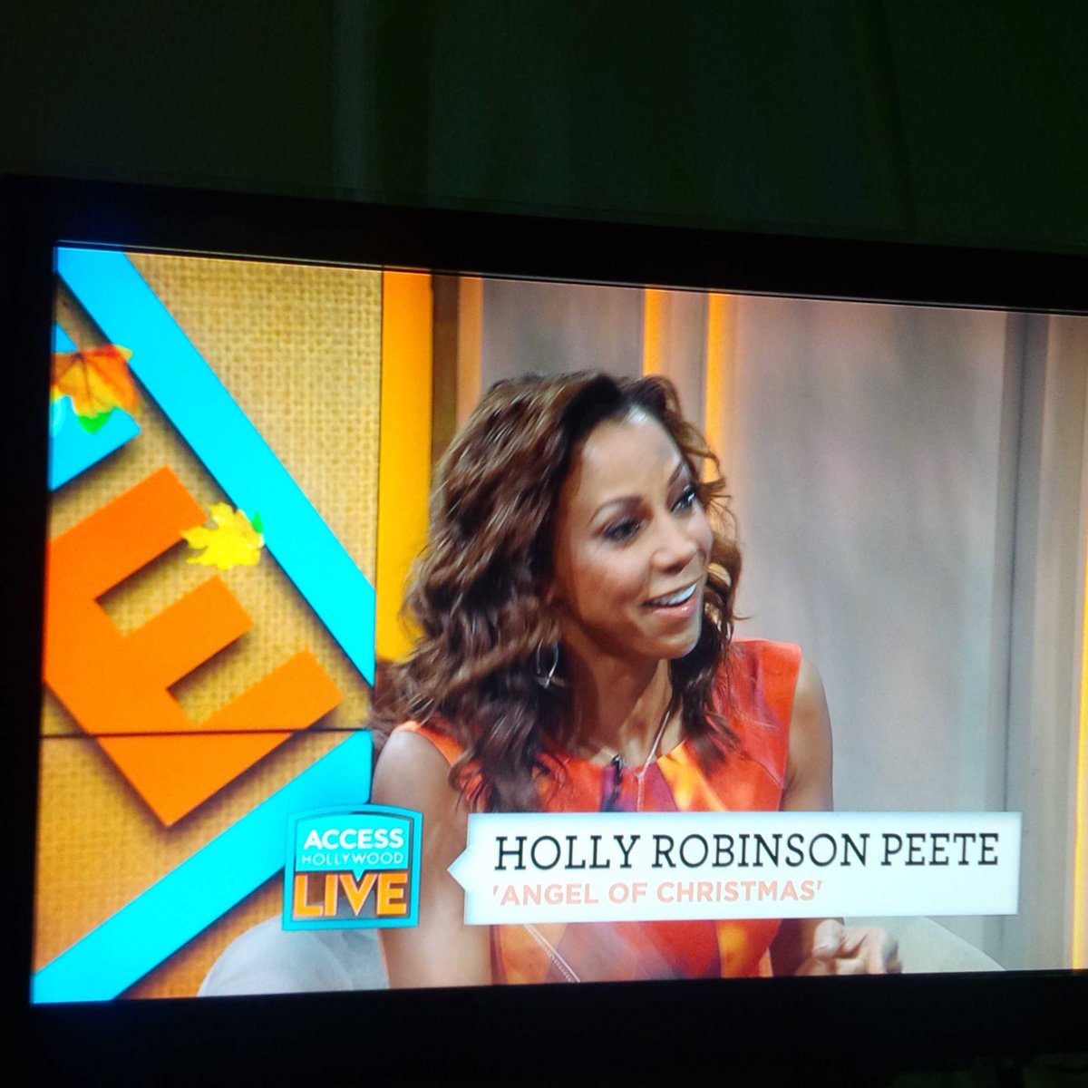 ValAbronHarrell's tweet photo. With my #MainMane @hollyrpeete on #AccessHollywoodLive this morning. #AdamChristapher on make up https://t.co/NFMIQFUUfD