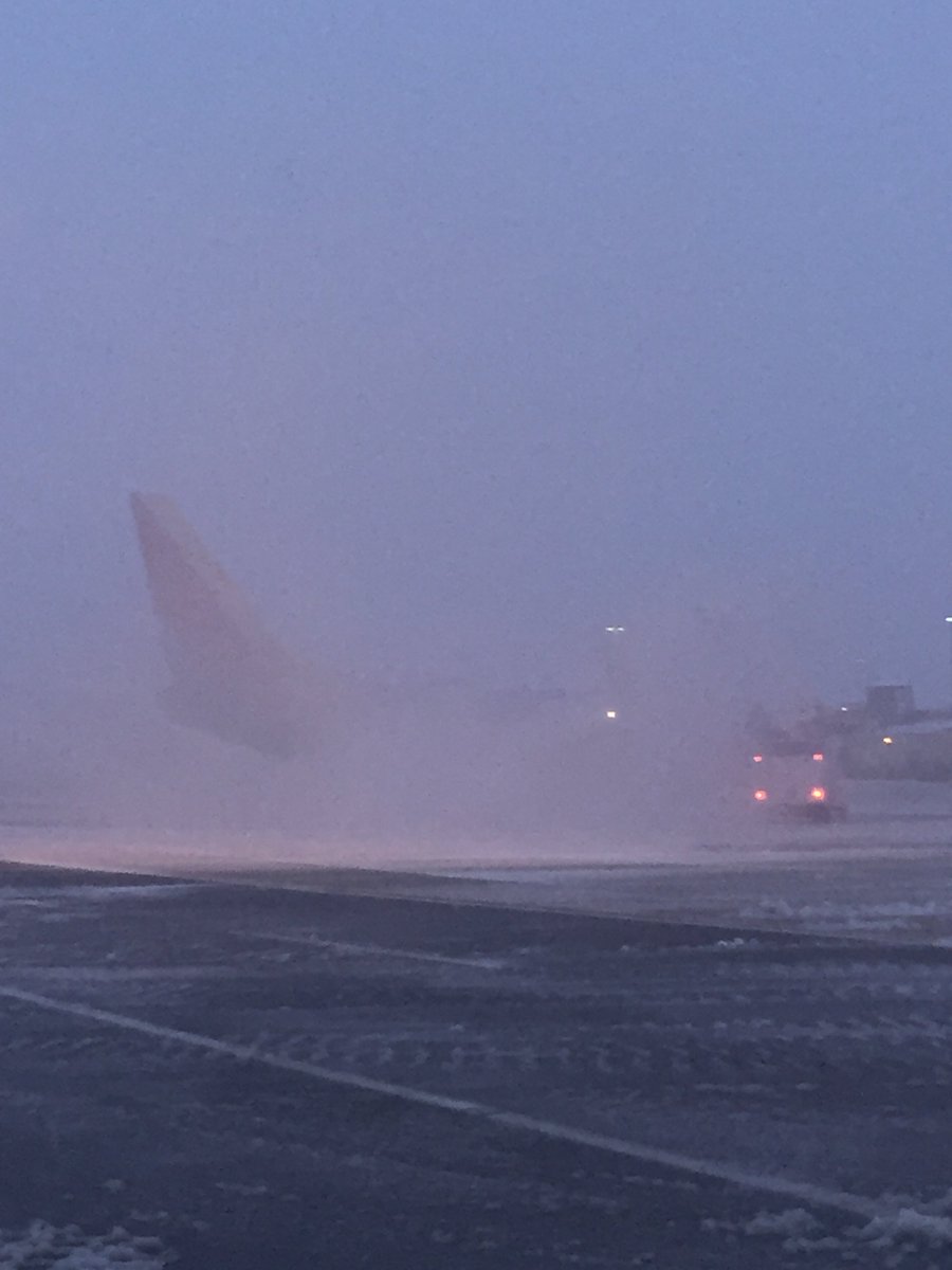 RNOAv8r's tweet photo. What does a cold, snowy morning look like @RenoAirport? #checkweather for your travels @NWSReno https://t.co/EtFCXVjFZ9