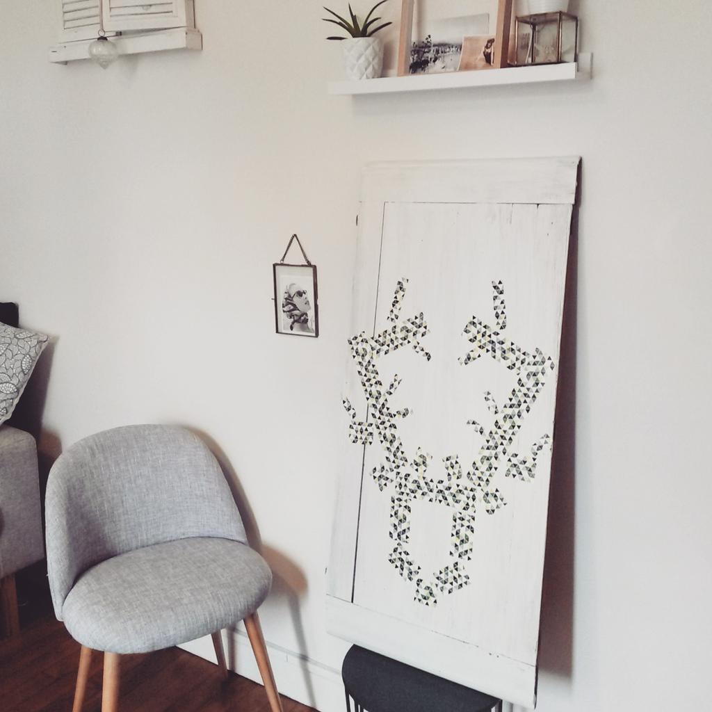 Blogatmosphere's tweet photo. Mon #diy #déco du jour: une tête de cerf en #origami avec le #Magicroll de @GrahamandBrown : https://t.co/1HN8iv64kU https://t.co/IvpB13x2ZK