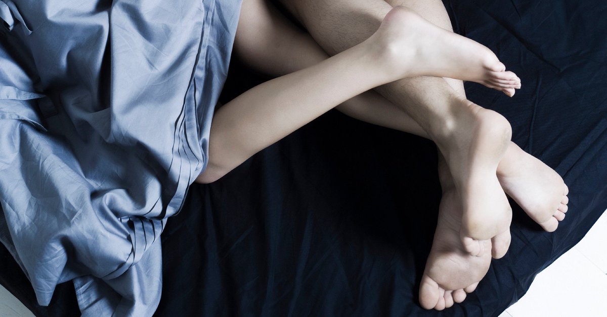 HotelTonight's tweet photo. Are you a better lover in a hotel? We did a survey to find out - see the results at https://t.co/E5cOakhYWb https://t.co/22FmkkJAFn