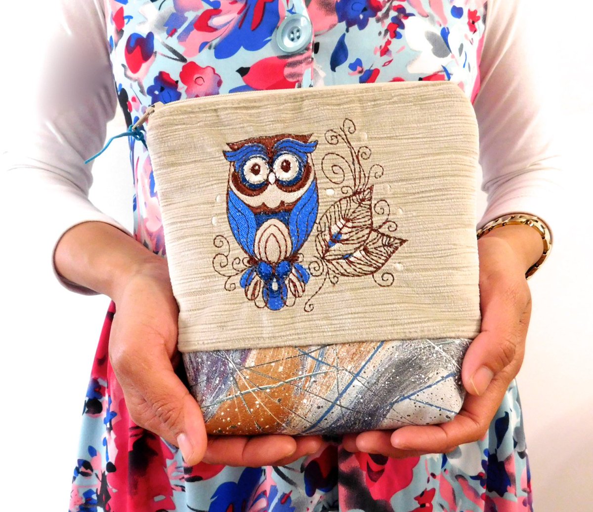 Unique Cosmetic Bag - Retro Owl Swirl Blue Embroidery Style With Abstr… etsy.me/1Tnrj5r #etsy #OwlEmbroidery