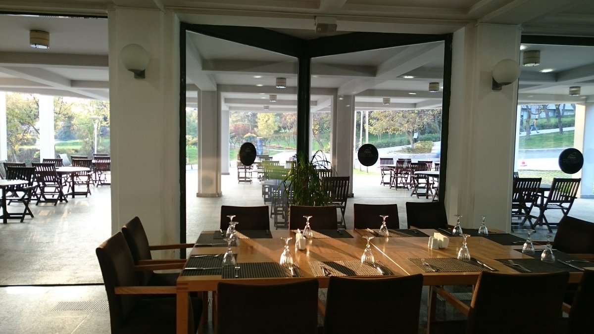 İtü Petek Restoran'da bir akşamüstü klasiği