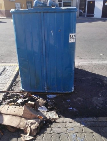 joseacabo's tweet photo. Nuestros sensores de #eGarbage aguantan el fuego para poder enviar la alerta de incendio #WellessSmartCities https://t.co/MWjUM72ysb