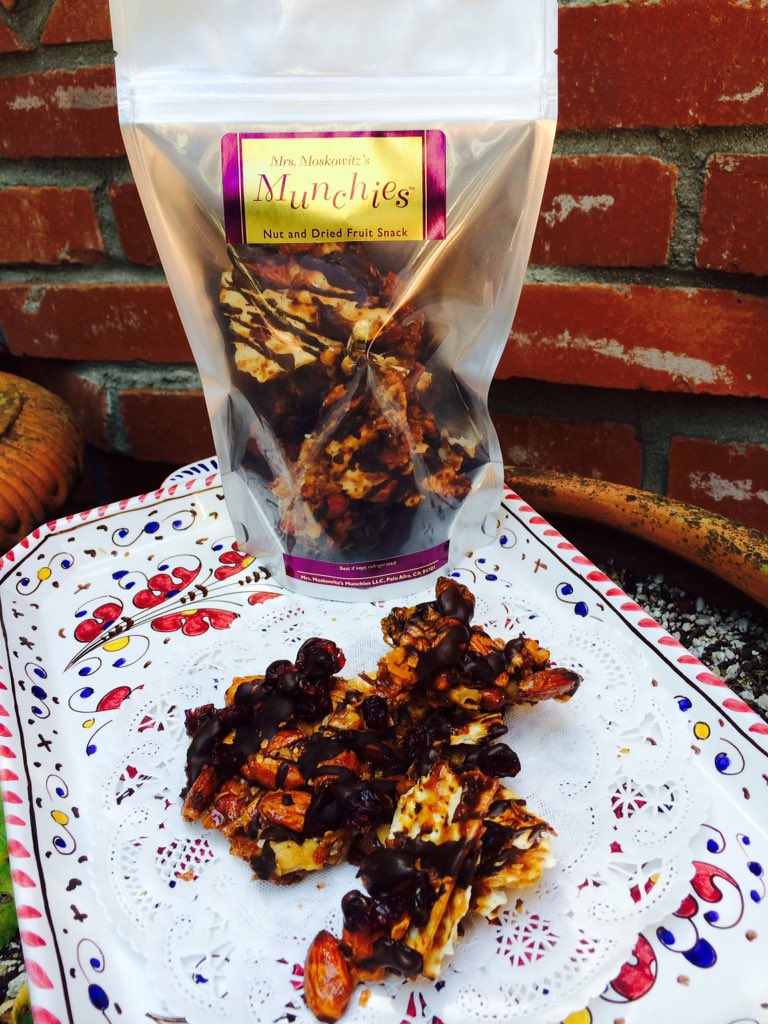 MrsMoskowitz's tweet image. Excited to announce Mrs. #Moskowitz #munchies are now in #Vermont @ cvdvt.org. Enjoy