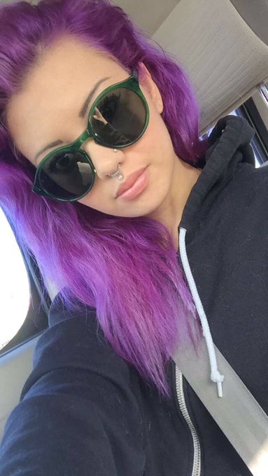 Purple AF weeee!! 💜❄️💕 https://t.co/M7bvogb5ya