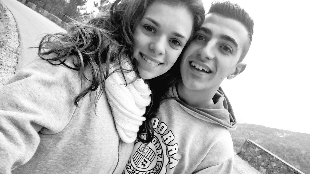 MirianVerdu's tweet photo. Lo mejor que me ha pasado en la vida😍 
Te quiero muchísimo @6chacon 💜 https://t.co/6ktt4Ueejh
