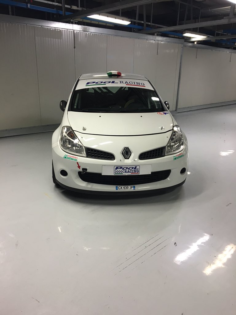 Poolracing_team's tweet photo. In diretta dal #box del #MonzaRallyShow https://t.co/LHzwtLAqmd