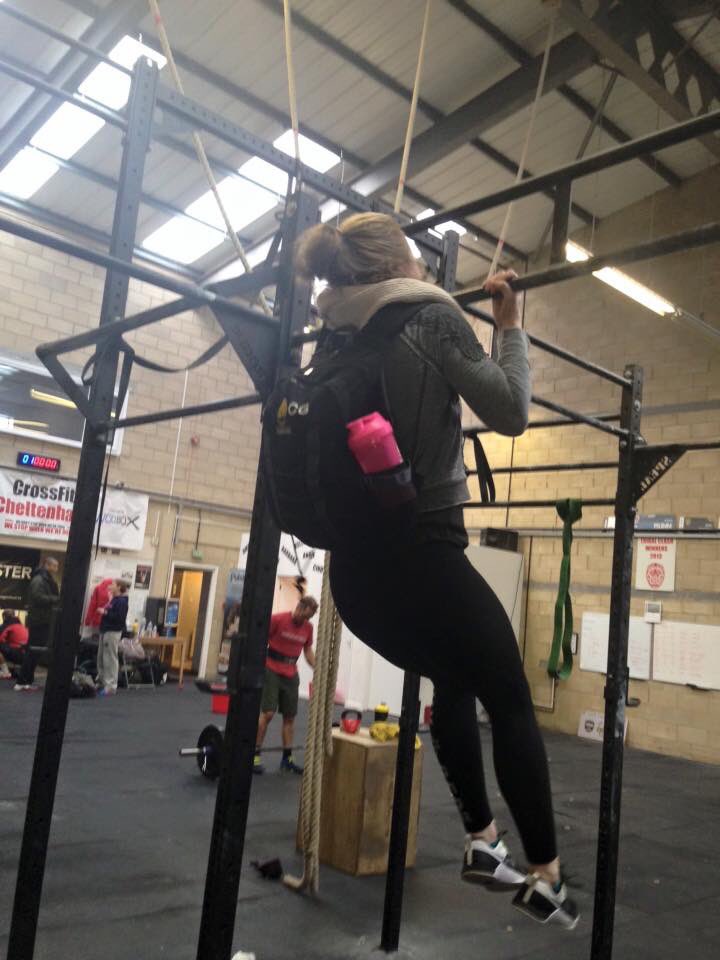 HannahLeger1's tweet photo. First 5kg weighted pull up #CrossFit #Strength https://t.co/Xv2U7uxO5X