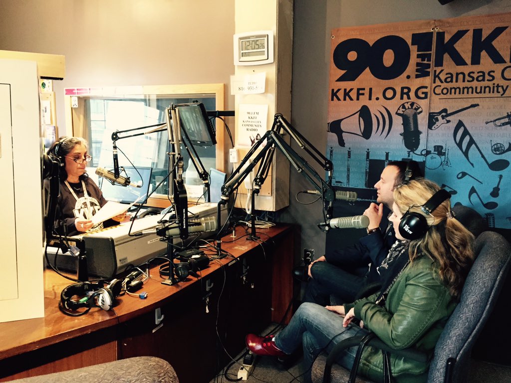 kellylseward's tweet photo. Belger Crane Yard Studio artists on air with ArtSpeak Radio on 90.1! https://t.co/mBoBZ5Y7dl