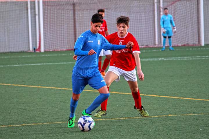 BennasarCarlos's tweet photo. ⚽⚽⚽ https://t.co/aq7qDKjmqR