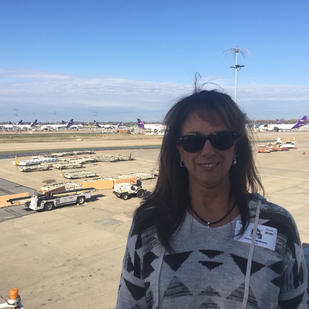 jdublitcoach's tweet photo. Touring FedEx #walkinginmemphis #FedEx https://t.co/7K5wIqTJEW