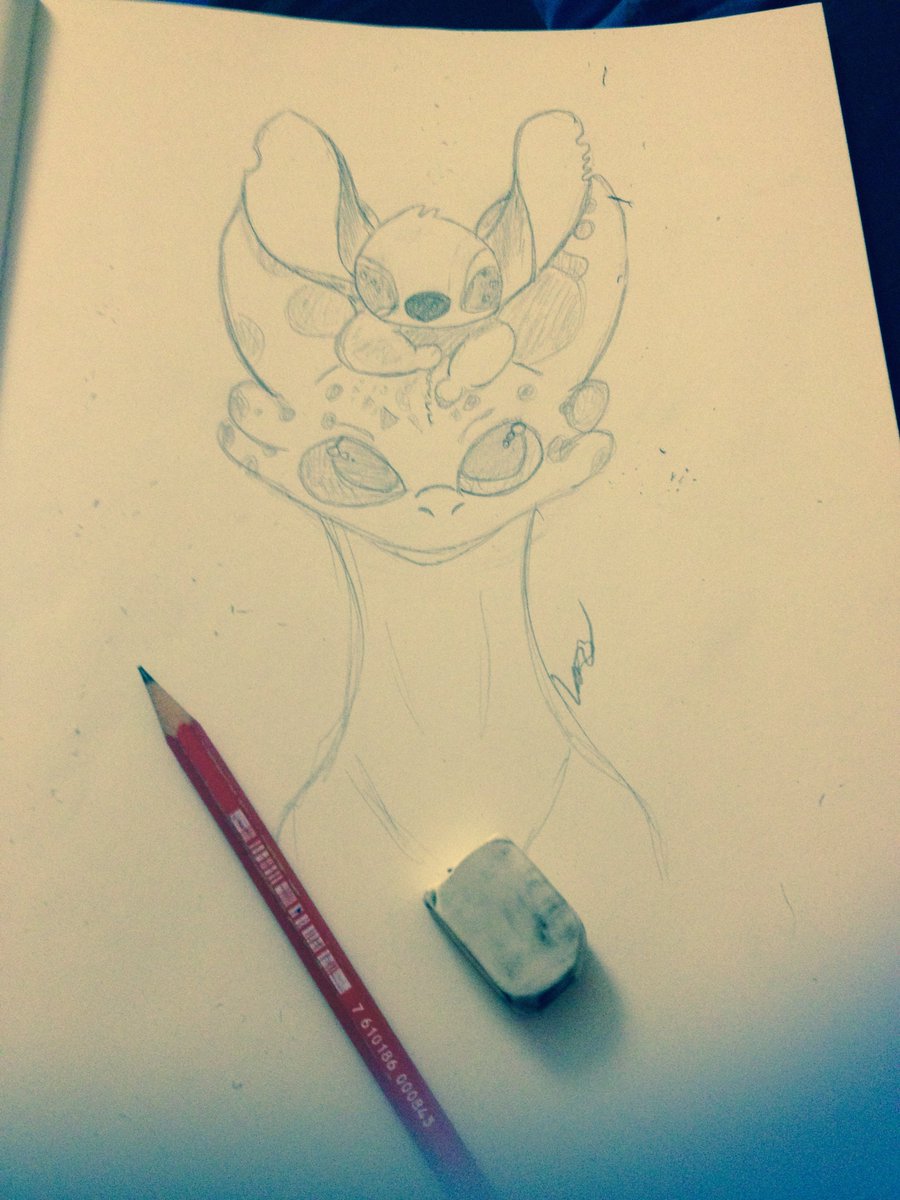 NokiusD's tweet photo. le dessin que j'aime #stich #krockmou #draw #dream #crayonapapier #musiquedouce #rêve #calme https://t.co/B8oQvjfHdx