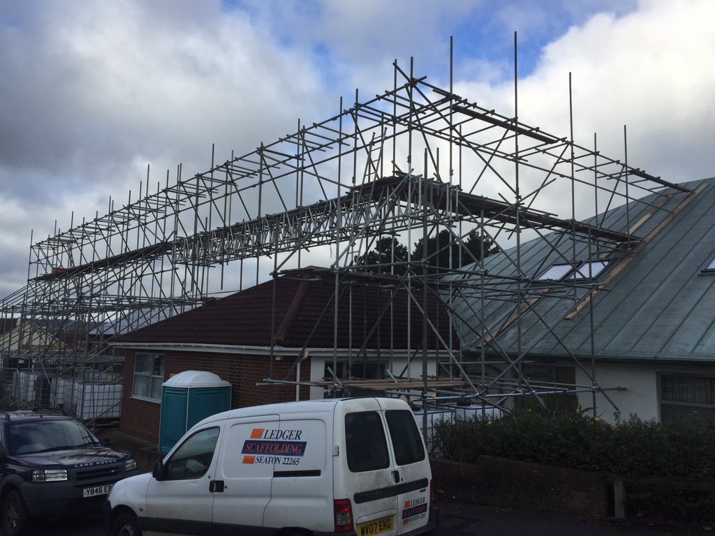 LedgerScaffold's tweet photo. Temp roof Honiton https://t.co/XMONmQsxT2