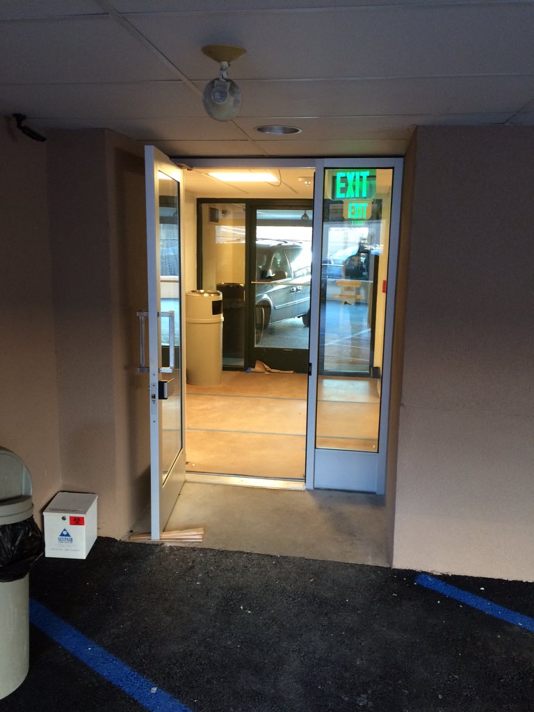 SuburbanGlass's tweet photo. Pictures from recent projects! #retweet2share #glass #bergencounty #201 https://t.co/fDHJ0eeS94