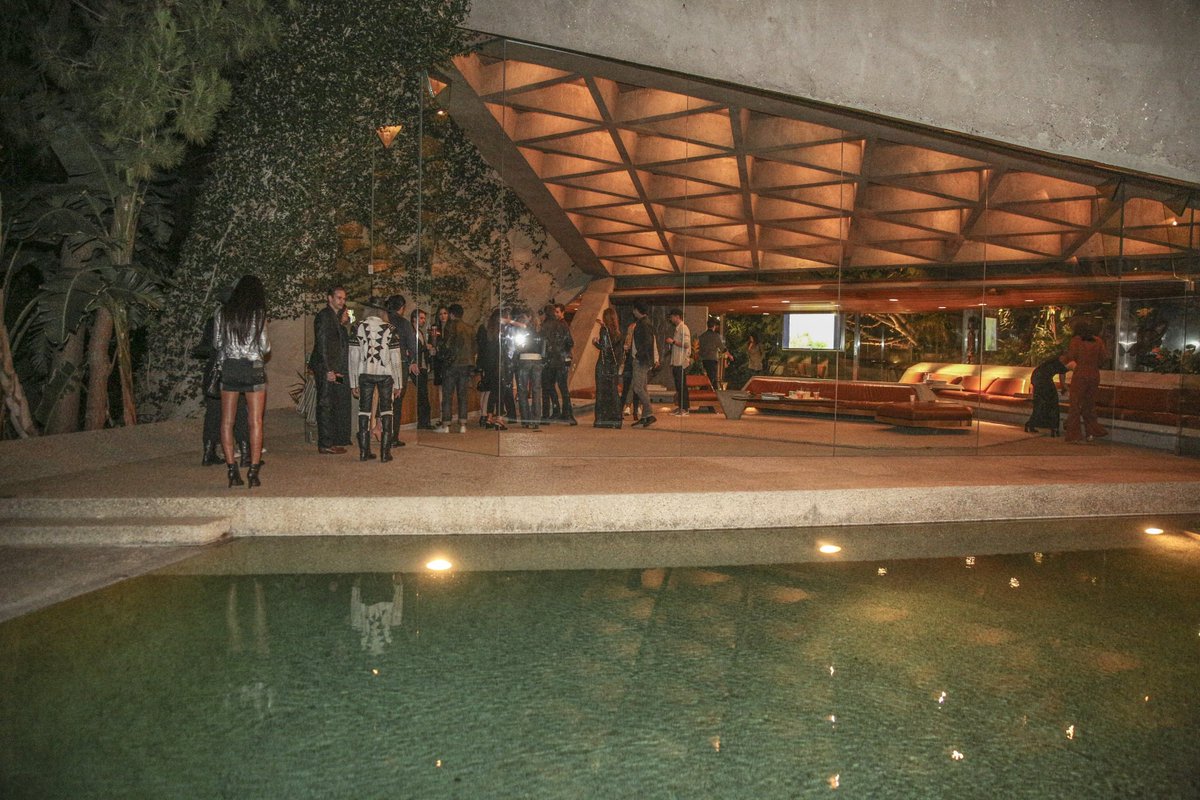 OpenInfluence's tweet image. Thx to all our #instabrand family, @GiuliaDTLA &amp;amp; @jamesfgoldstein for helping us celebrate our #top200 party!