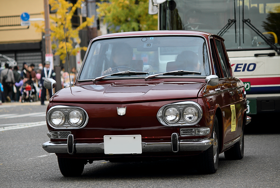 Obo 11 22 日 曇り 第36回 クラシックカーパレード八王子 にて撮影 日野 コンテッサ 1300 小豆色 がセダン で 緑色の方がクーペです 八王子いちょう祭り クラシックカーパレード コンテッサ T Co Fgcs30qldn Obo 11 22 日 曇り 第36回 クラシックカーパレード八王子 にて撮影 日野 コンテッサ 1300 小豆色 がセダン で 緑色の方がクーペです 八王子いちょう祭り クラシックカーパレード コンテッサ T Co Fgcs30qldn
