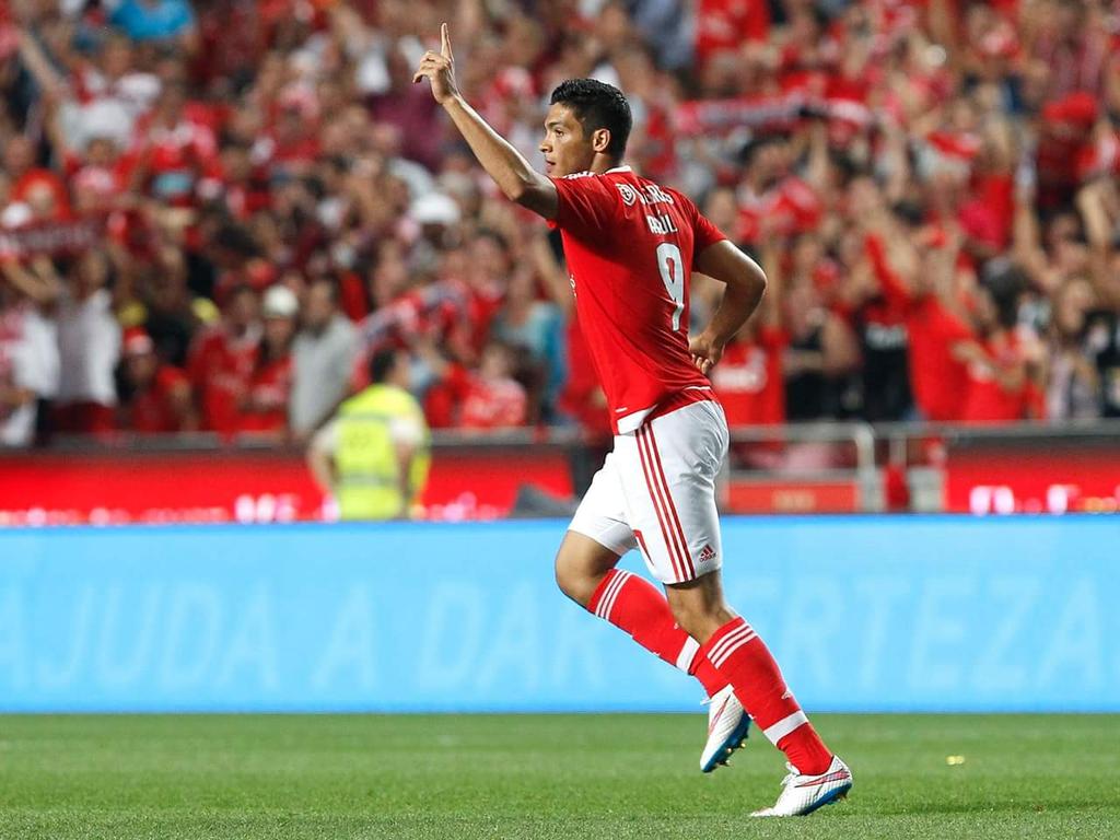 Fatima_iv's tweet photo. Doblete De @Raul_Jimenez9 😌❤ #demexicoparaelmundo #UEFAChampionsLeague https://t.co/YN3cXwyspf