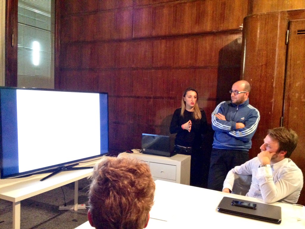 dolabschool's tweet photo. Ecco l'ultimo intervento di Alessandro e Valentina.
Ci parlano anche della campagna mobile!😊😊
#DoLabGoogle https://t.co/NmiIYiWVa4