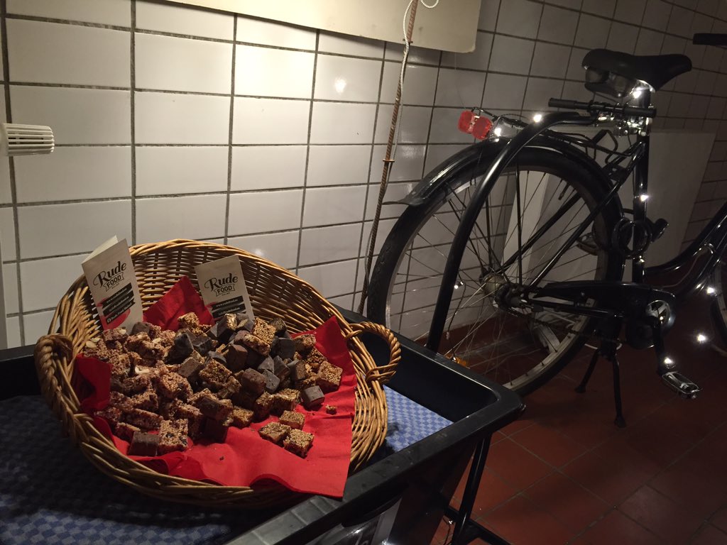 C_practice15's tweet photo. Food by the social sustainable company @RudeFoodMalmo #collaborative15 https://t.co/0v9mGgAW3H