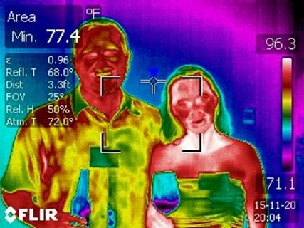CenseoAV's tweet photo. Thanks to @AllanaBuickBers for this flattering holiday photo! #engineeringhumor #thermalcam #CENSEO https://t.co/skSJa0VqVm