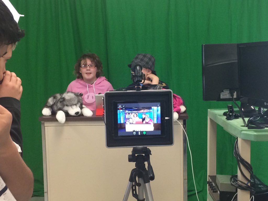 TimberleaSchool's tweet image. Digital newsletter in full production! #whytimberlearocks @FMPSD @FMPSDPrincipal