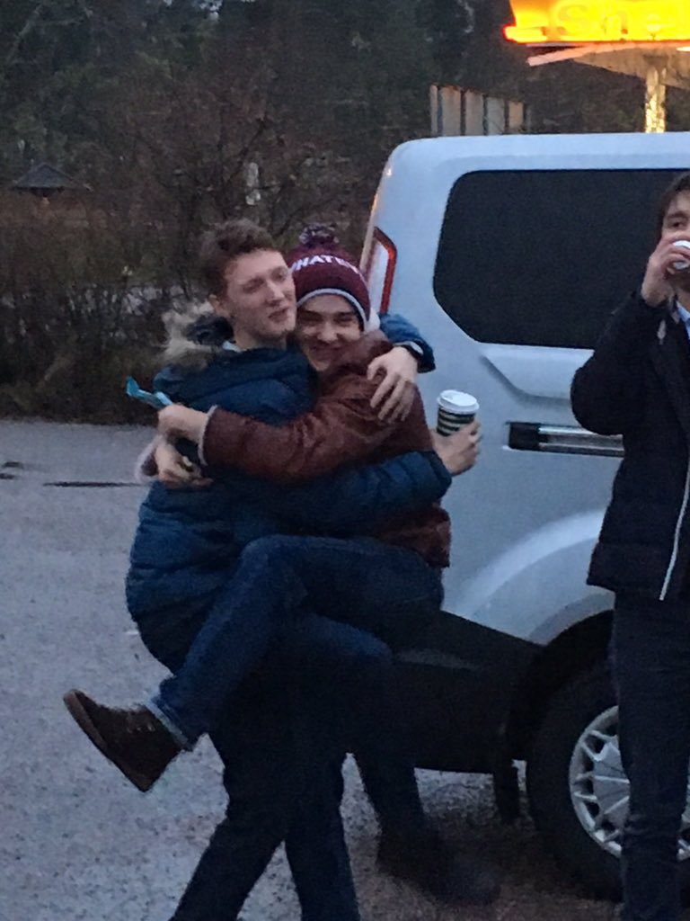 CUrqomNUcAAi4MW.jpg:large