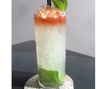 Leftover sugarcane brine shines at <a href="/AnalogueChicago/">Analogue</a>: platem.ag/1LA85zi #bytheglass