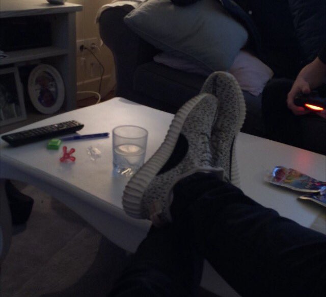 TTourneau's tweet photo. @yezzy_boost https://t.co/Gpgt5Ml40b