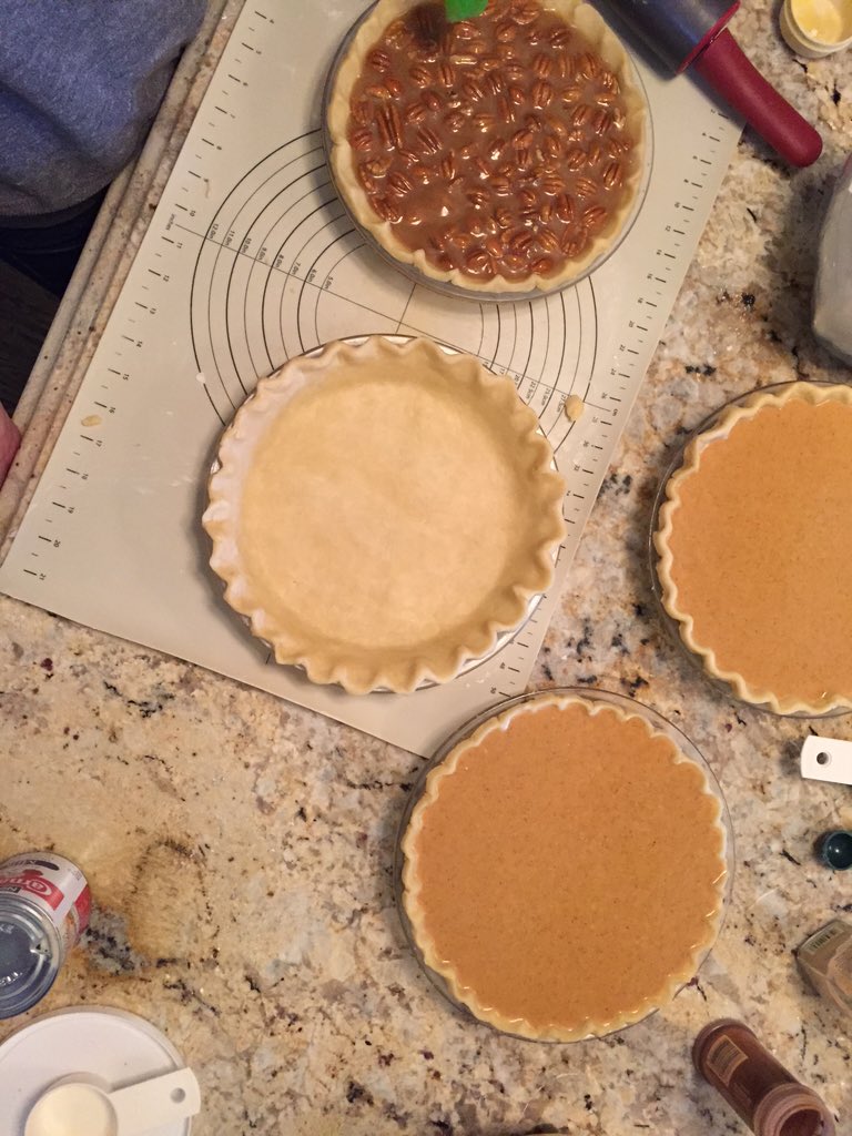 fubelly's tweet photo. Pie city. #Thanksgiving https://t.co/wstT2EyJc3