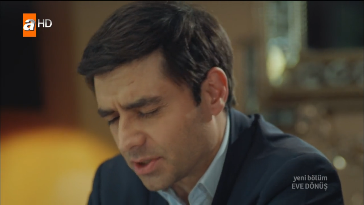 CanselOfCourse's tweet photo. Vay vay vay şekilden şekile giren Yusuf benim yanımdayken sevgileme daha düzgün davrann #ititraf @cansellelcin farkı https://t.co/P2Dt2xMMZX