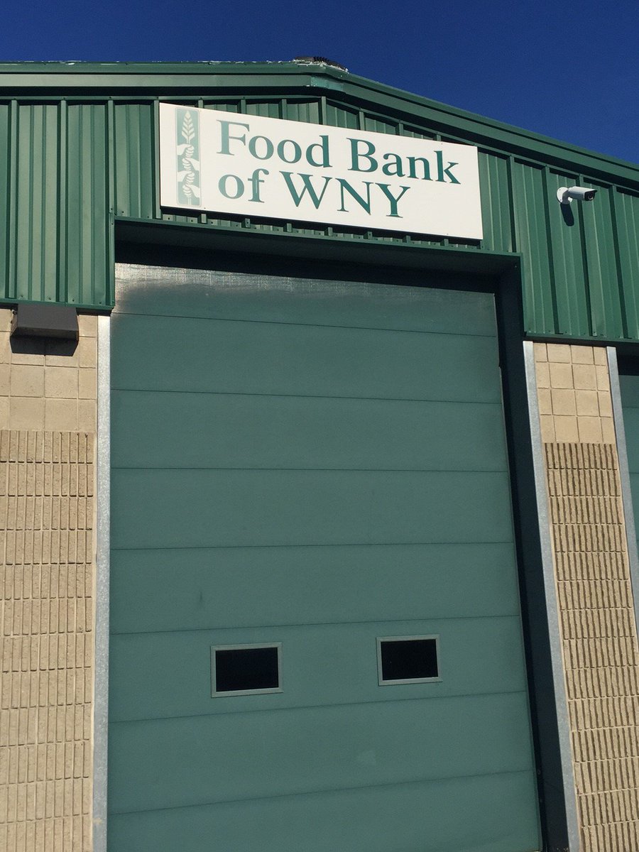 Fillthecube's tweet photo. #FilltheCube was happy to help out the @FoodBankofWNY. Connect with us to help this social media donation grow! https://t.co/T6sCp9eO1i