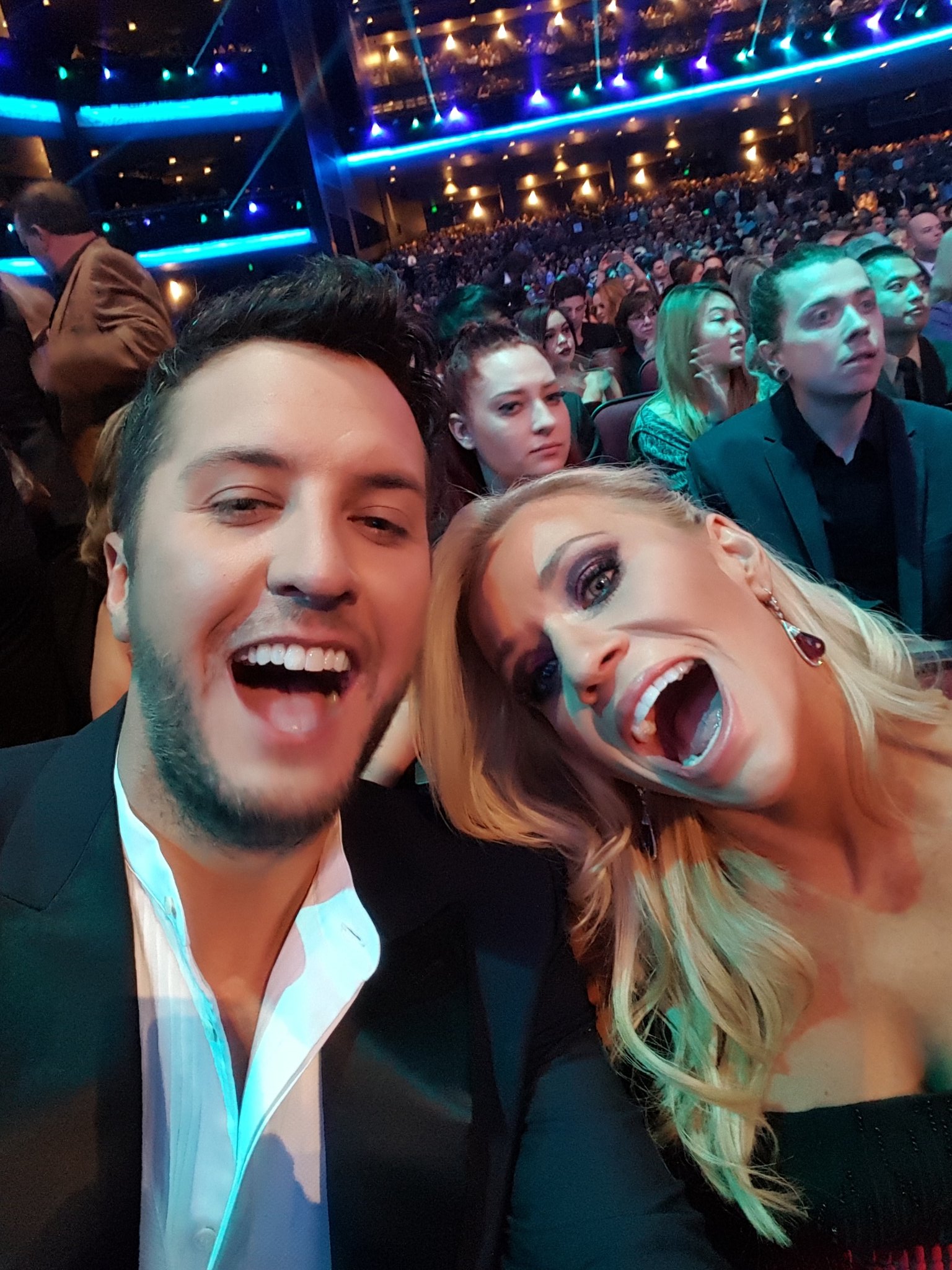 Luke Bryan on Twitter: "Here it is. https://t.co/5N3sl3PpVx"