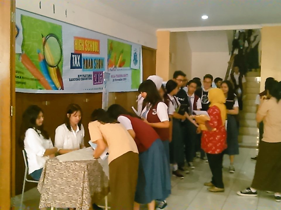 Peserta mulai registrasi #hstrs423 #pajakmilikbersama @HumasDJPJabar1 <a href="/DitjenPajakRI/">#PajakKitaUntukKita</a> <a href="/smatarunabakti/">SMA Taruna Bakti</a>
